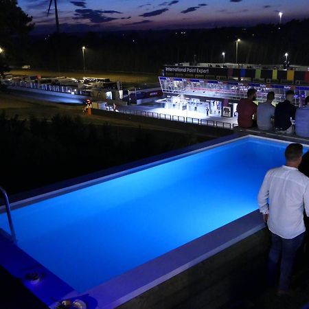 Вилла Gt Lounge Heusden-Zolder Экстерьер фото