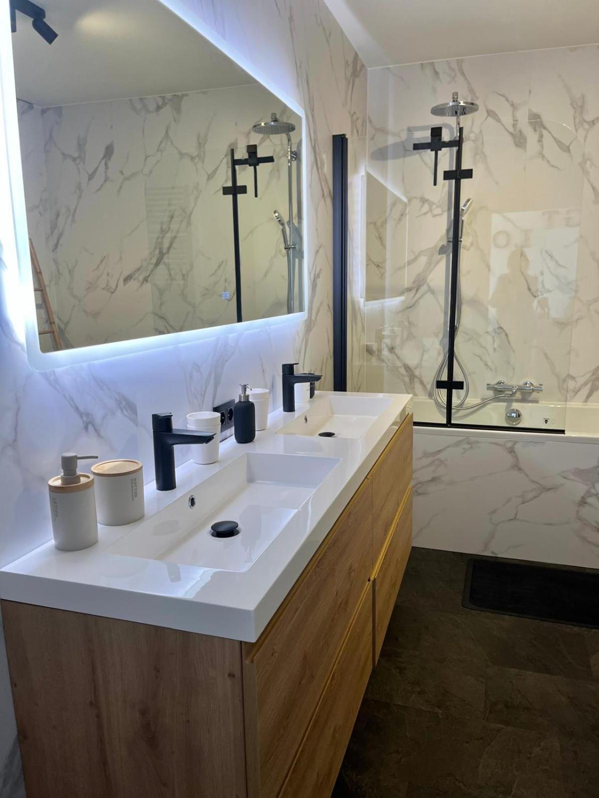 Вилла Gt Lounge Heusden-Zolder Экстерьер фото